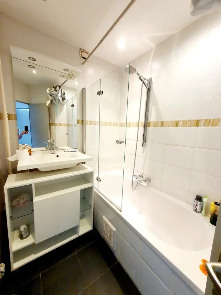 geblurde versie van de foto als achtergrond