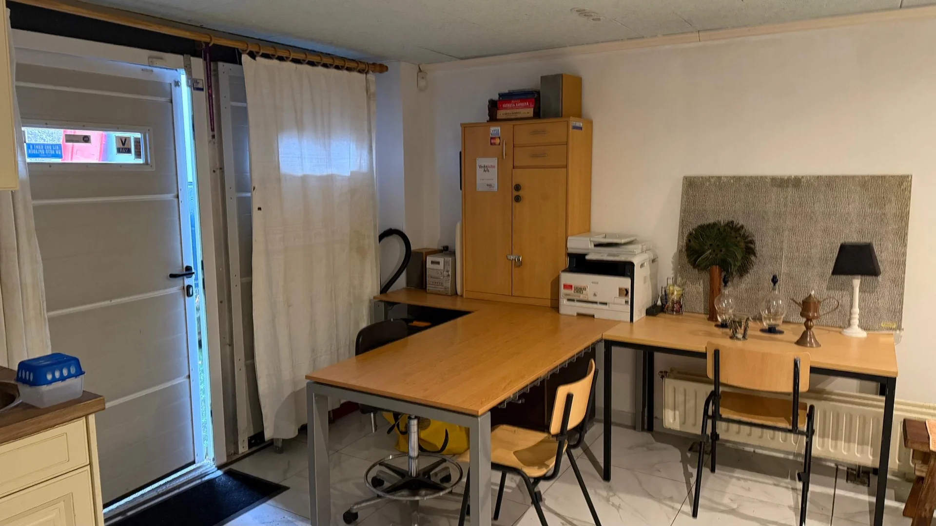 geblurde versie van de foto als achtergrond