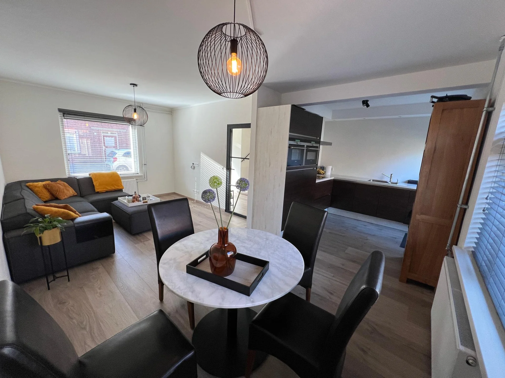 geblurde versie van de foto als achtergrond