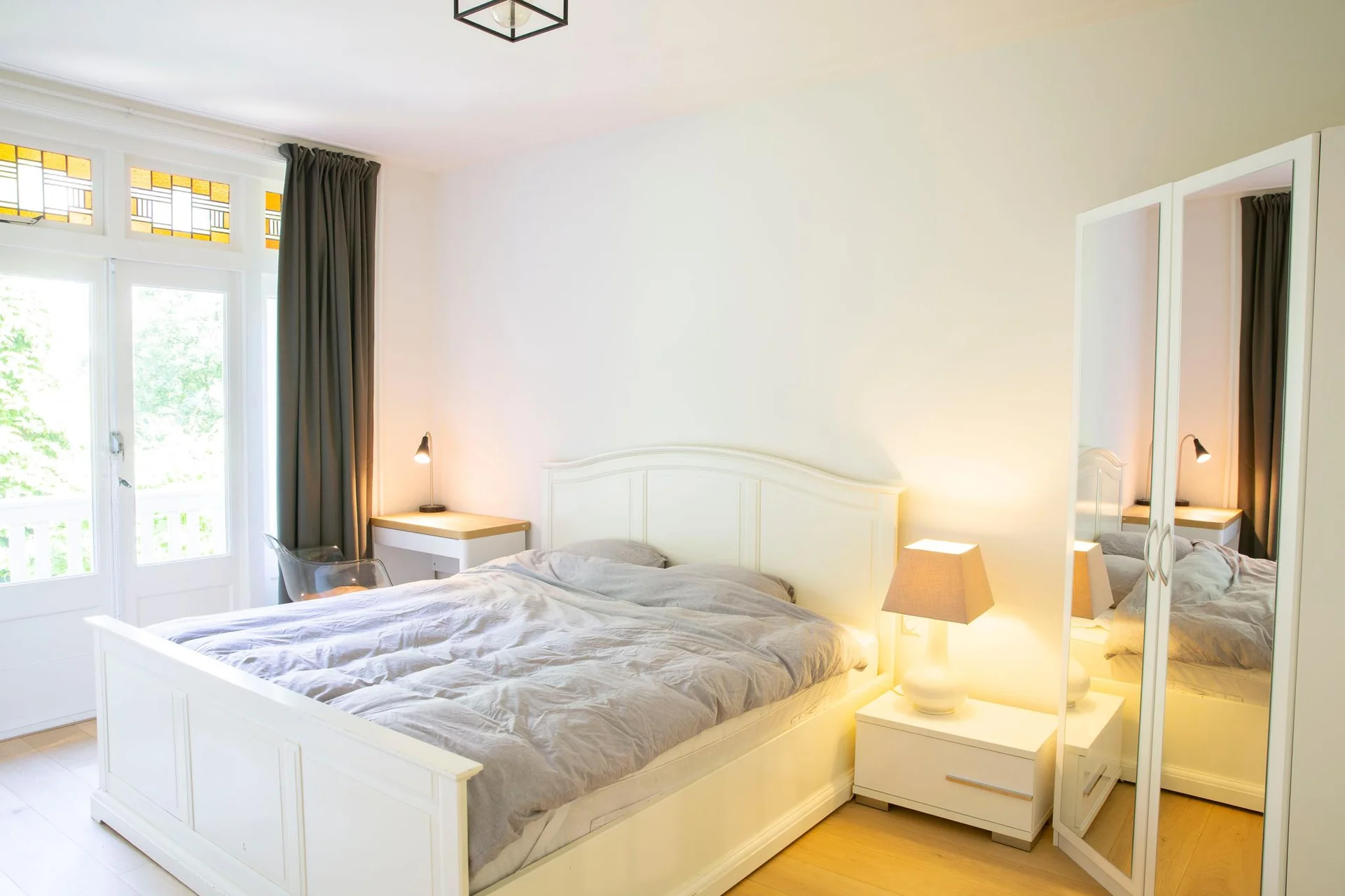 geblurde versie van de foto als achtergrond