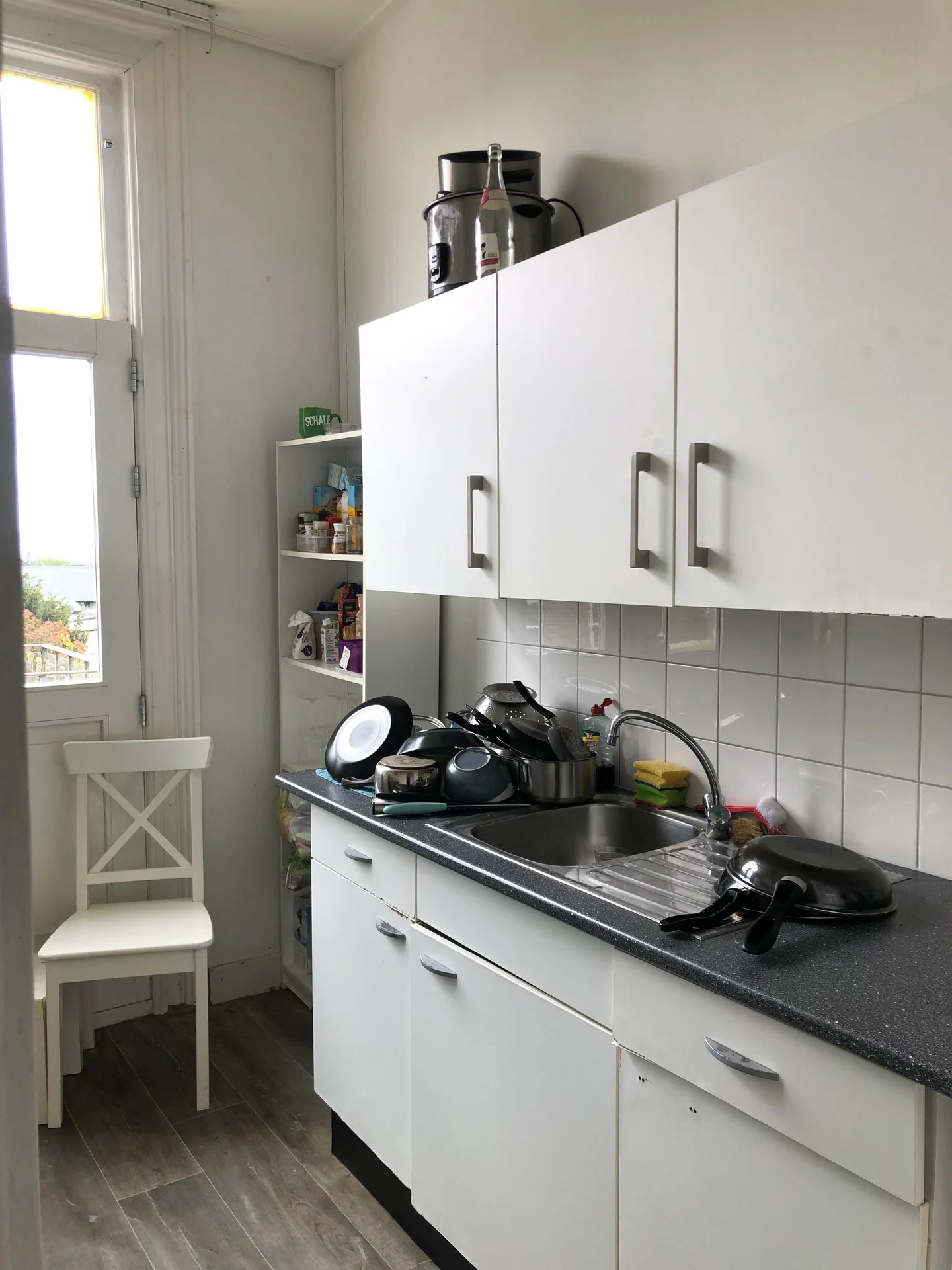 geblurde versie van de foto als achtergrond