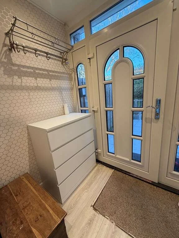 geblurde versie van de foto als achtergrond