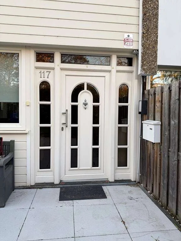 geblurde versie van de foto als achtergrond