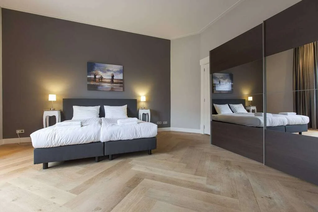 geblurde versie van de foto als achtergrond