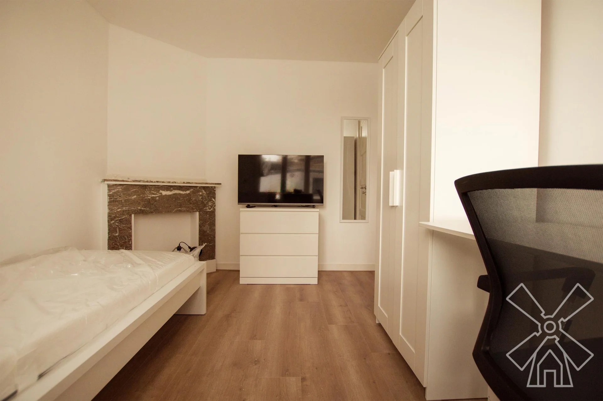 geblurde versie van de foto als achtergrond