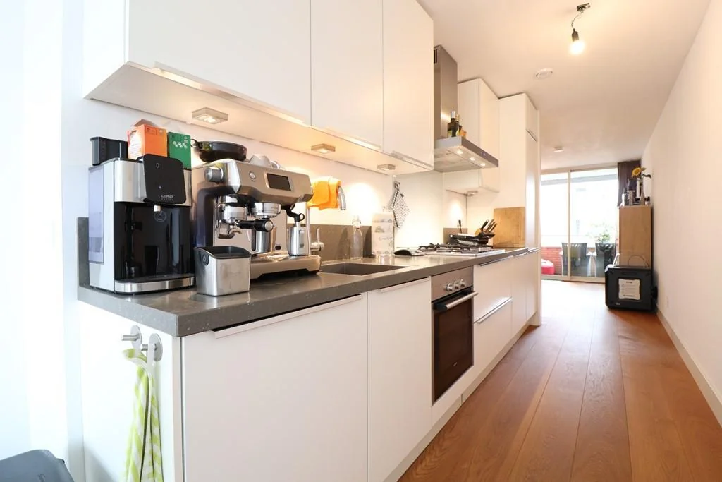 geblurde versie van de foto als achtergrond