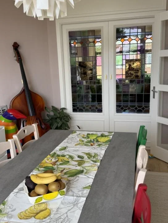 geblurde versie van de foto als achtergrond