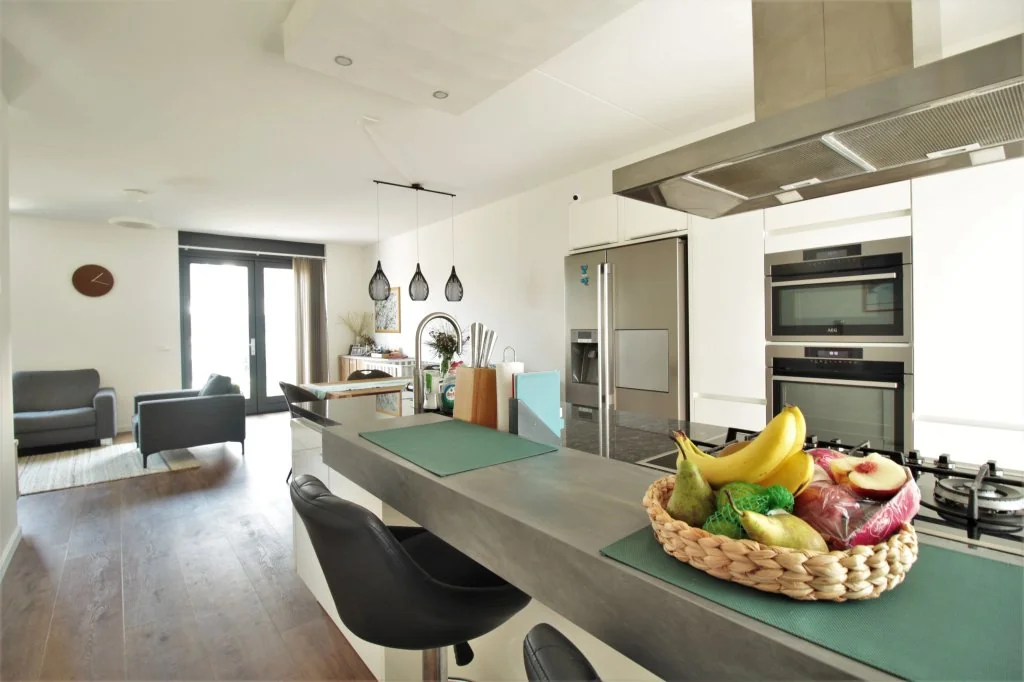 geblurde versie van de foto als achtergrond