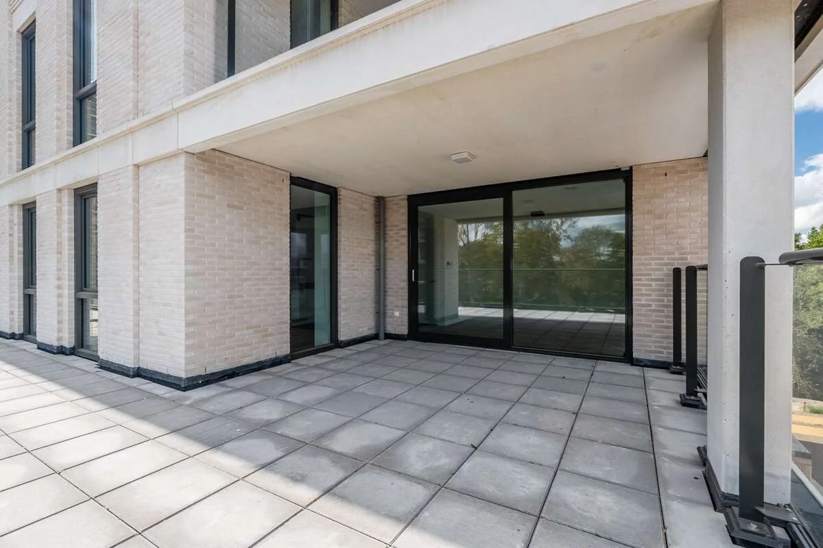 geblurde versie van de foto als achtergrond