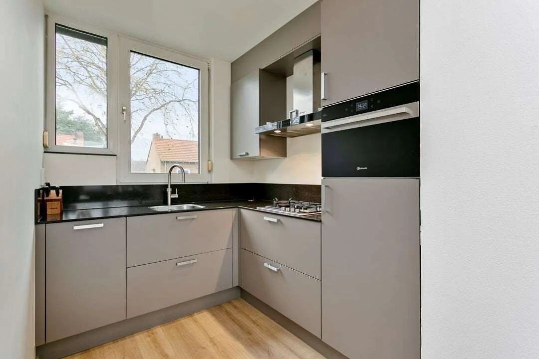 geblurde versie van de foto als achtergrond