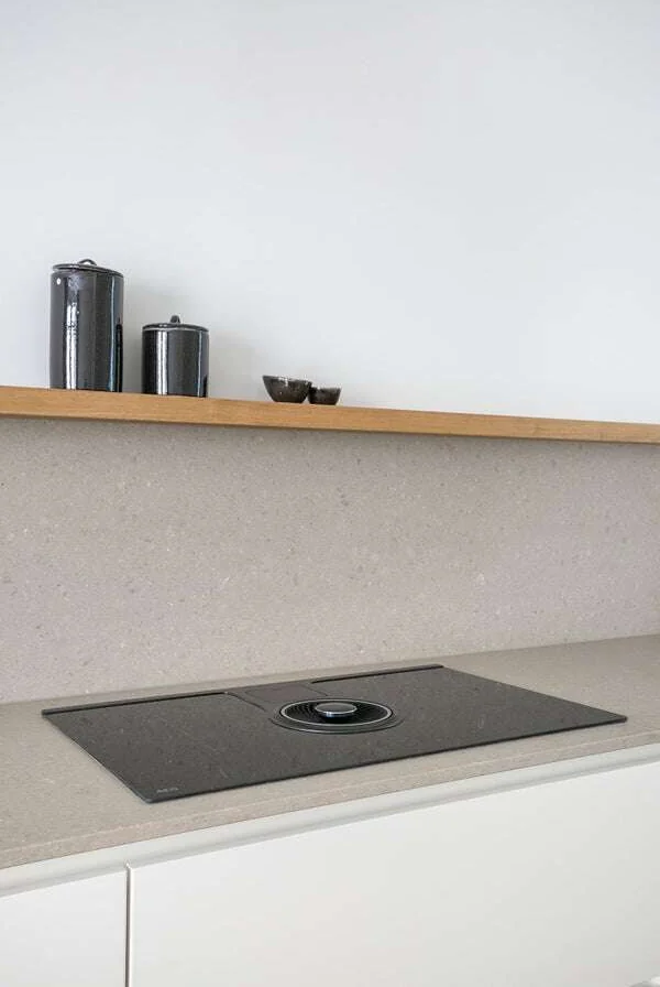 geblurde versie van de foto als achtergrond