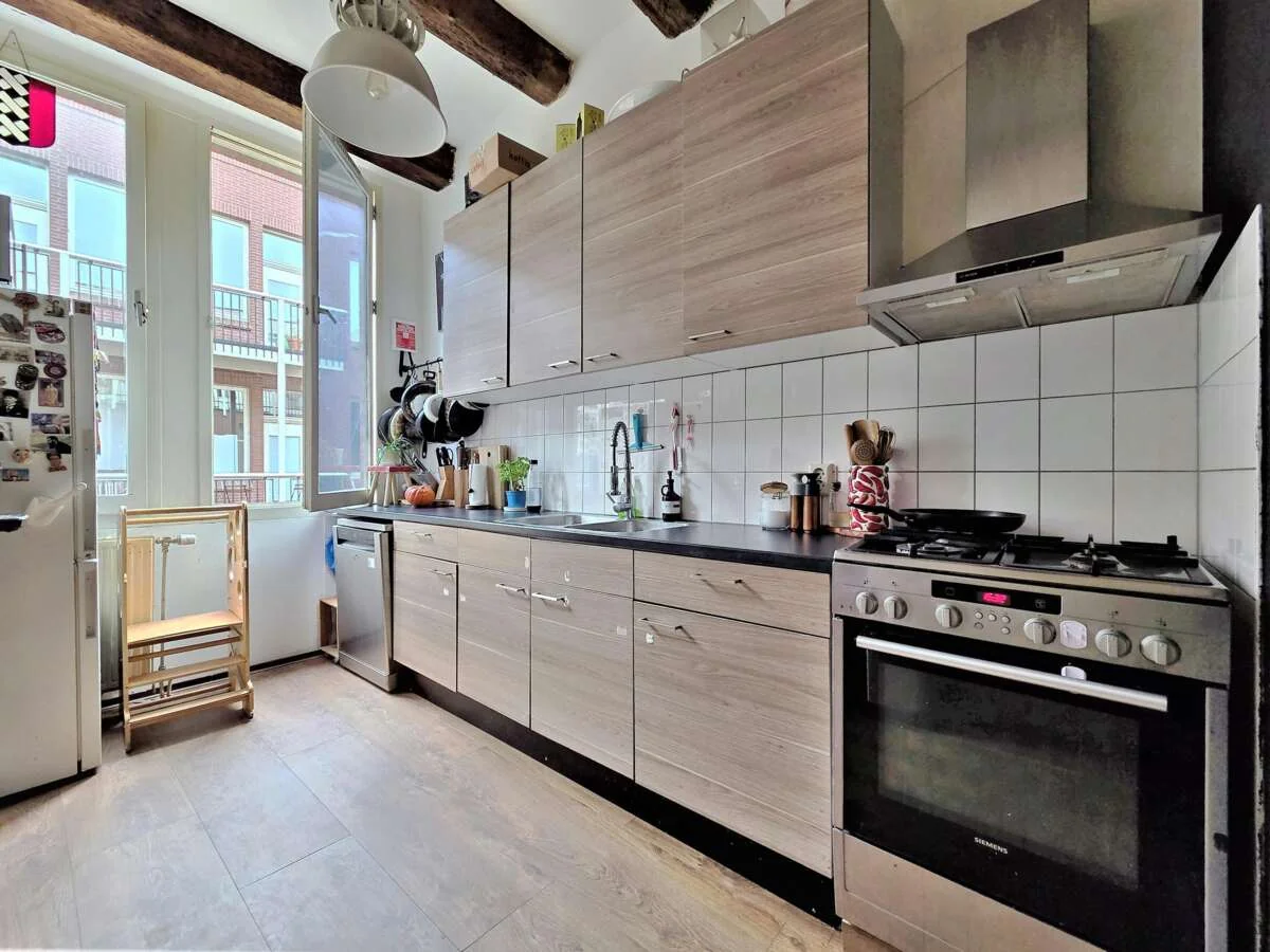 geblurde versie van de foto als achtergrond