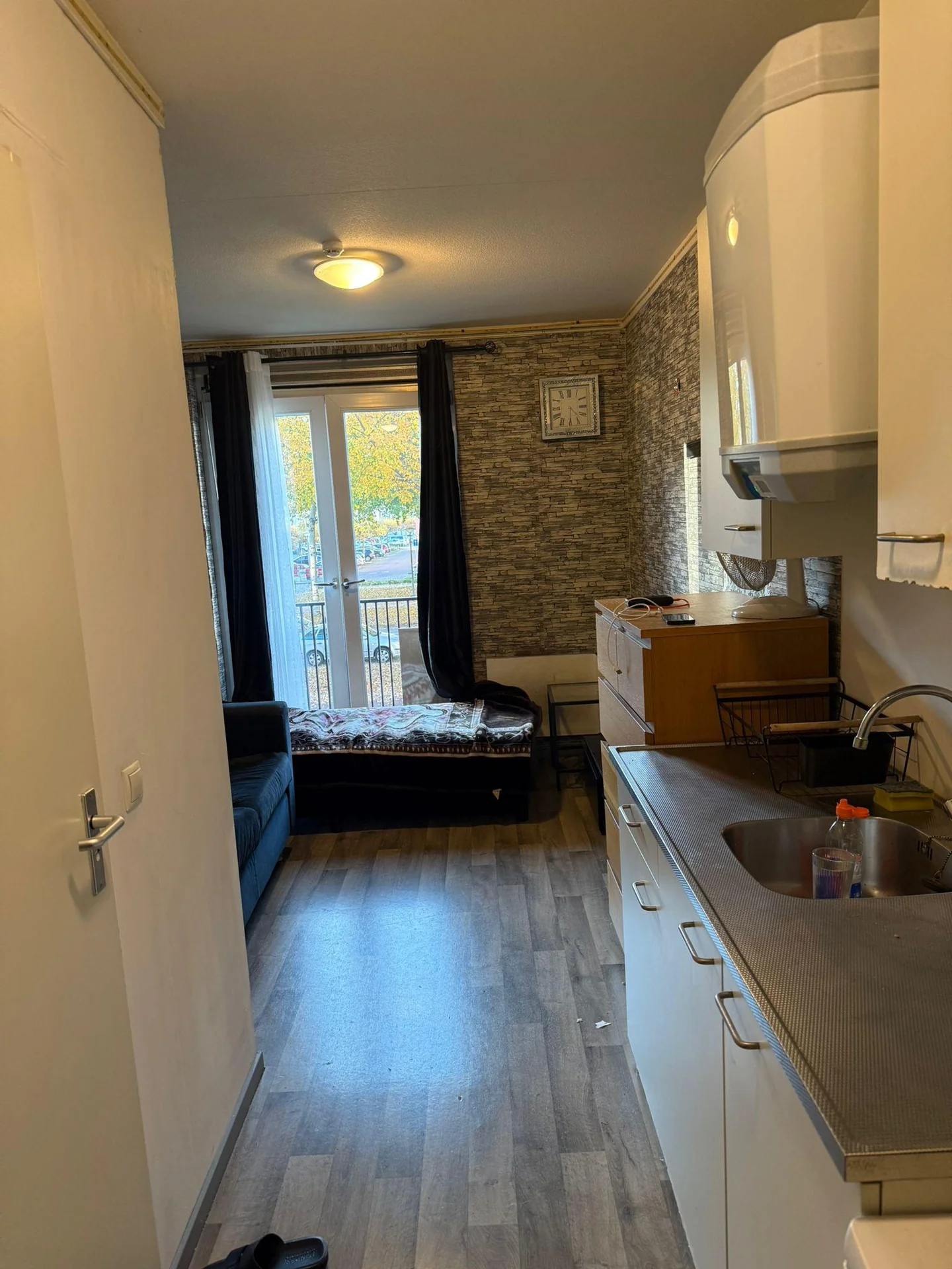 geblurde versie van de foto als achtergrond