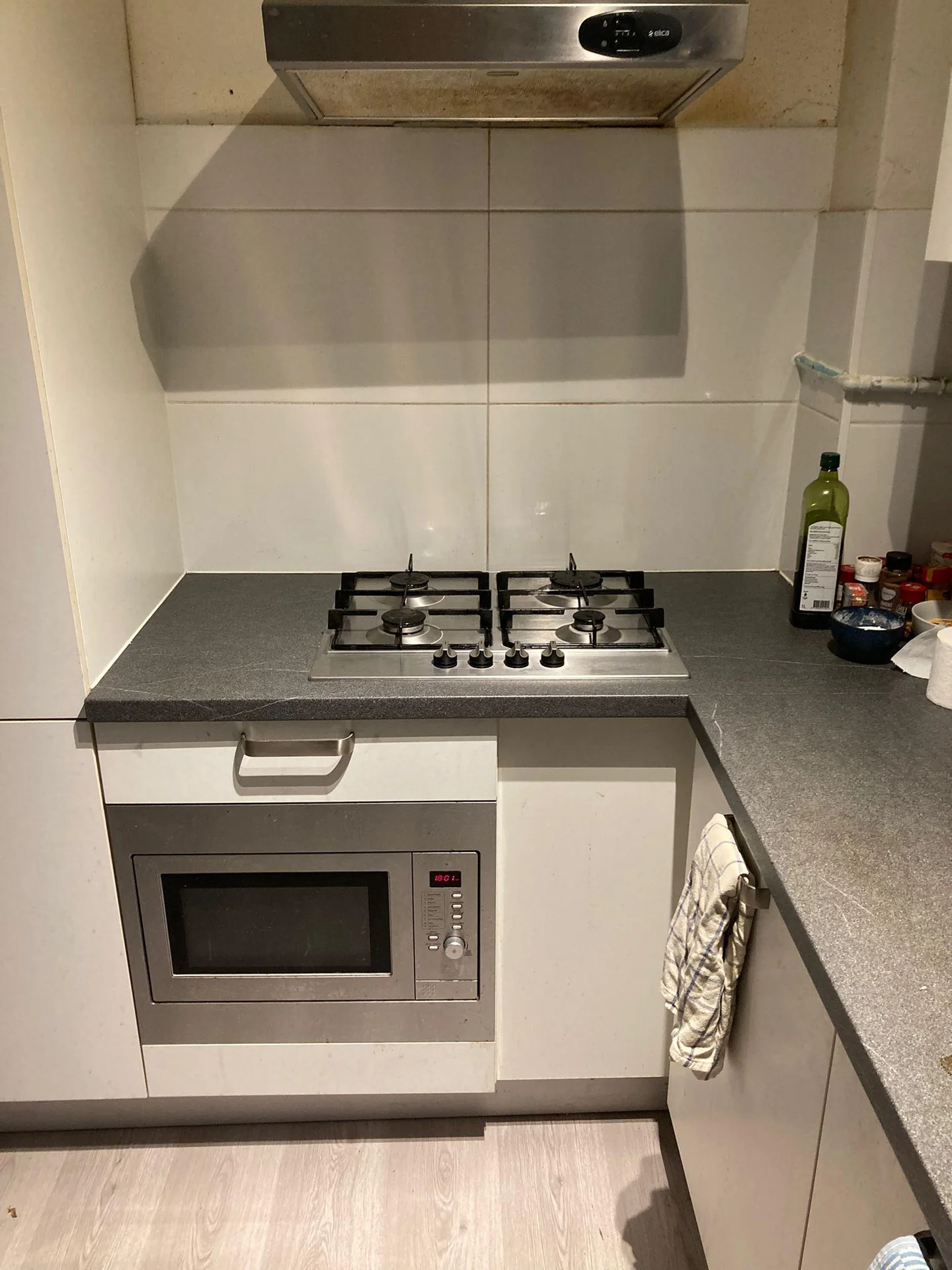 geblurde versie van de foto als achtergrond