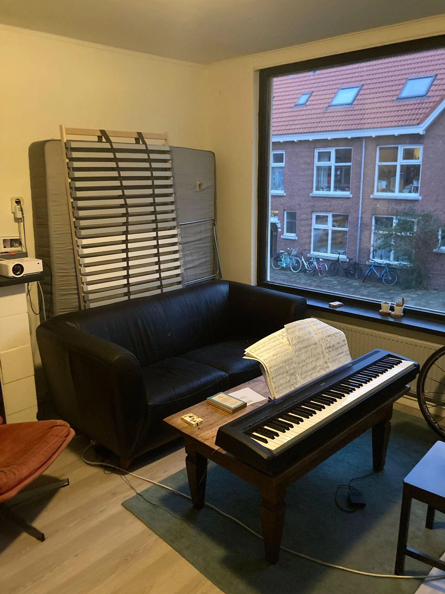 geblurde versie van de foto als achtergrond