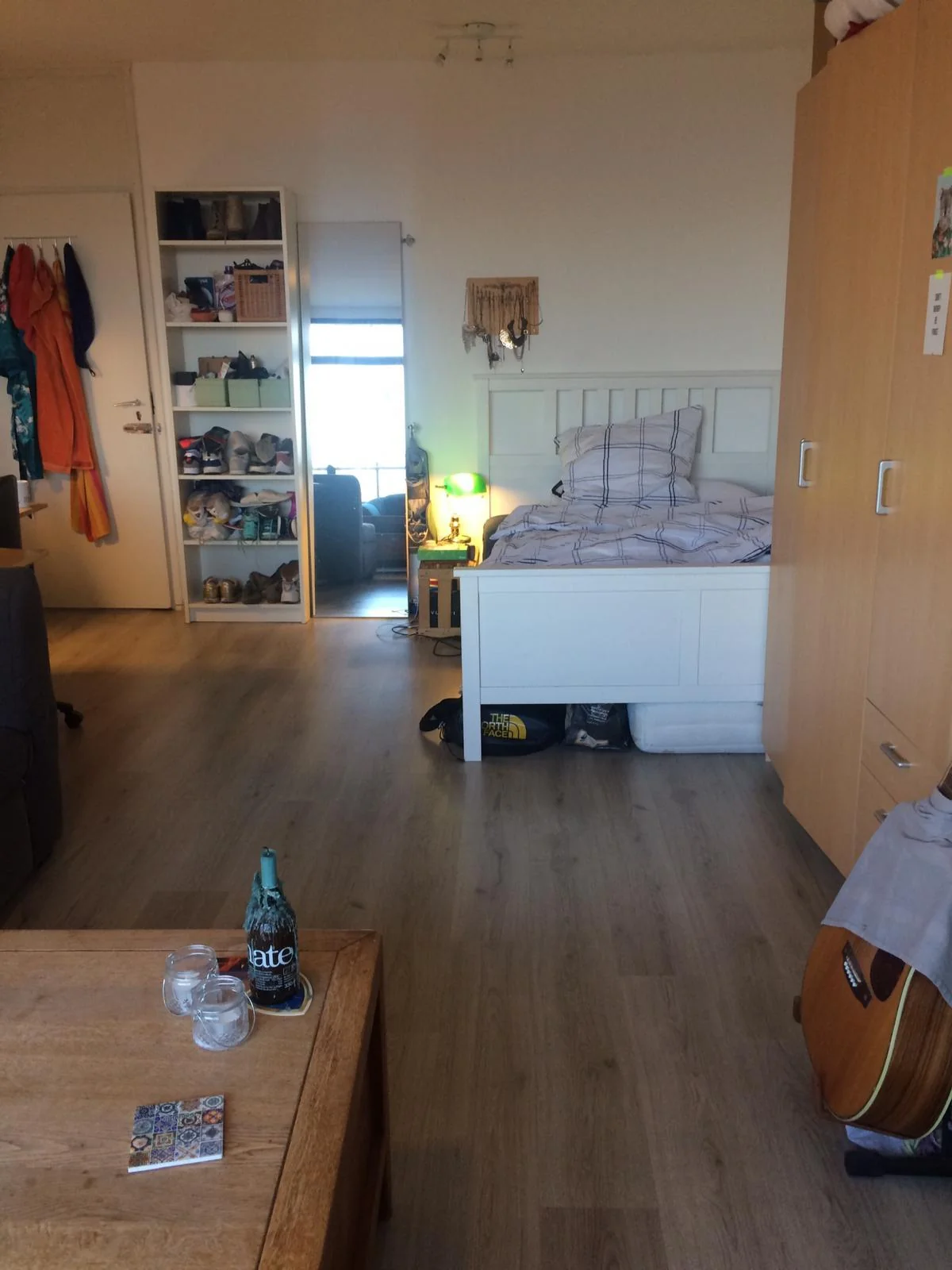 geblurde versie van de foto als achtergrond