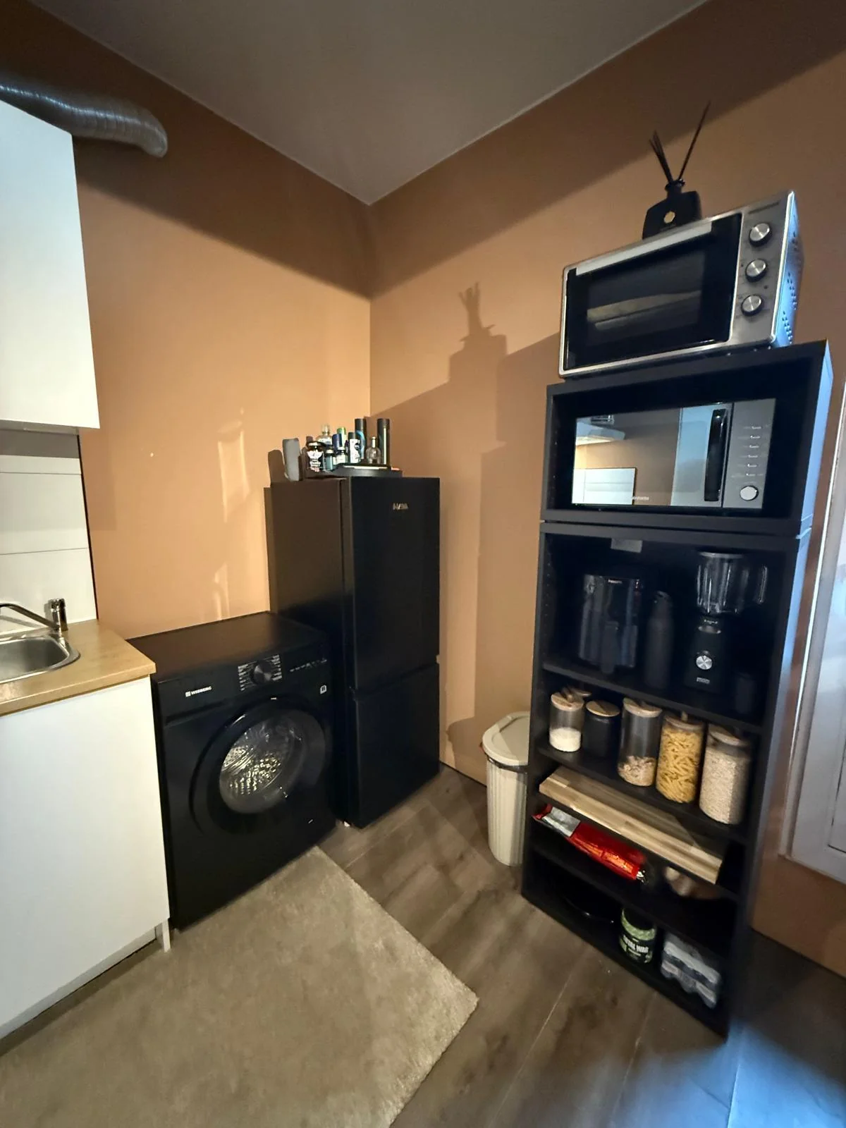 geblurde versie van de foto als achtergrond