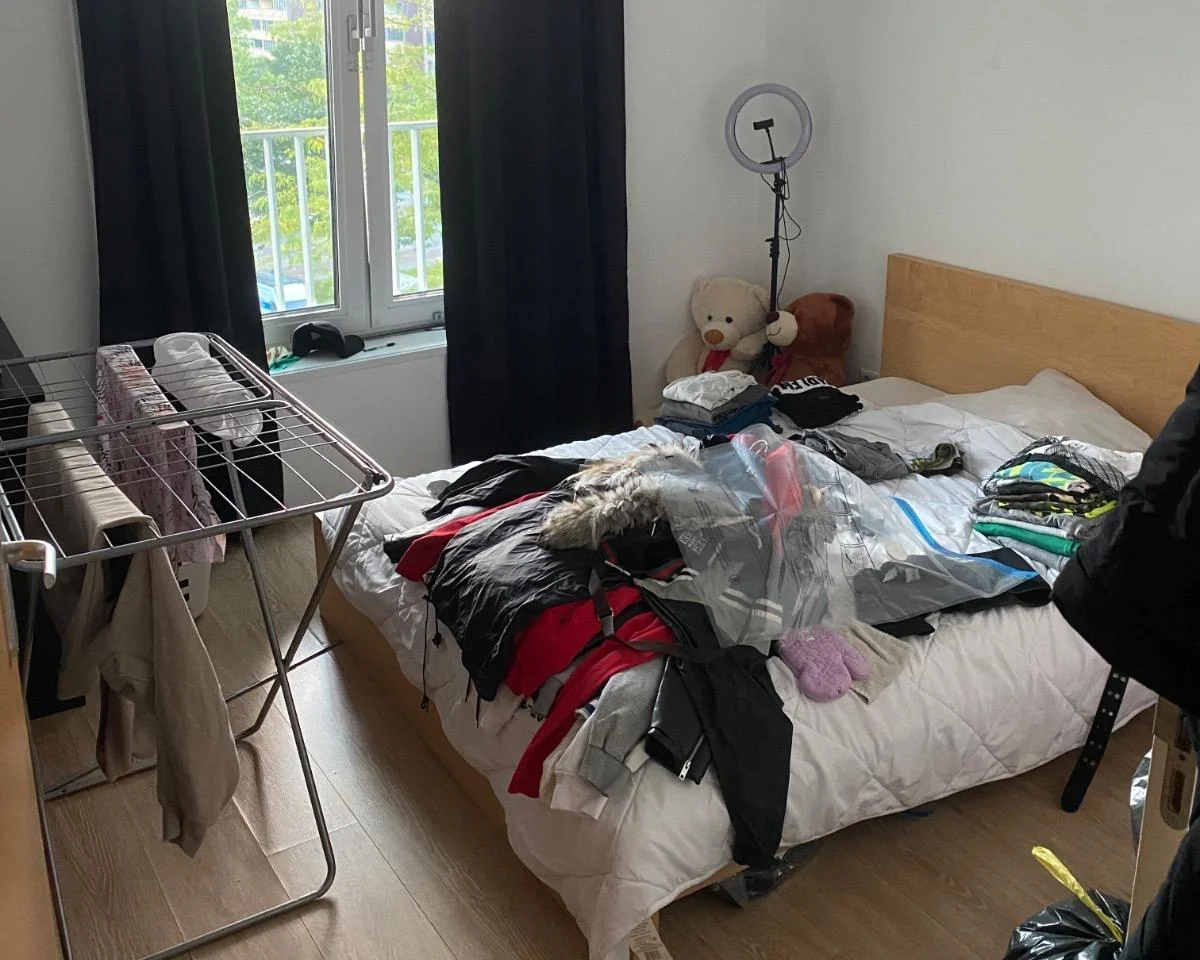 geblurde versie van de foto als achtergrond