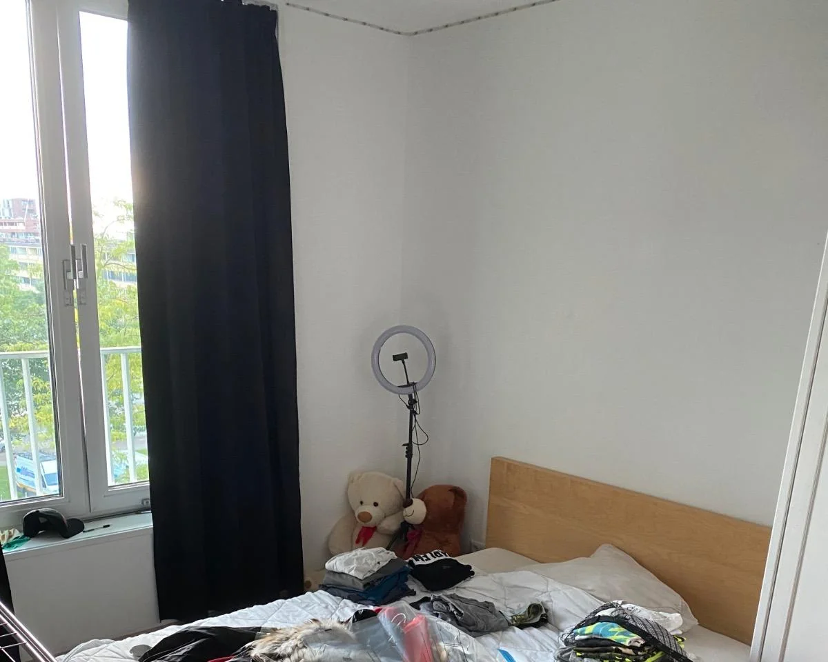 geblurde versie van de foto als achtergrond