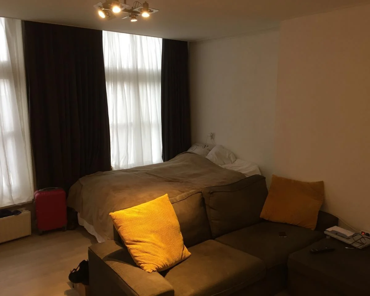 geblurde versie van de foto als achtergrond