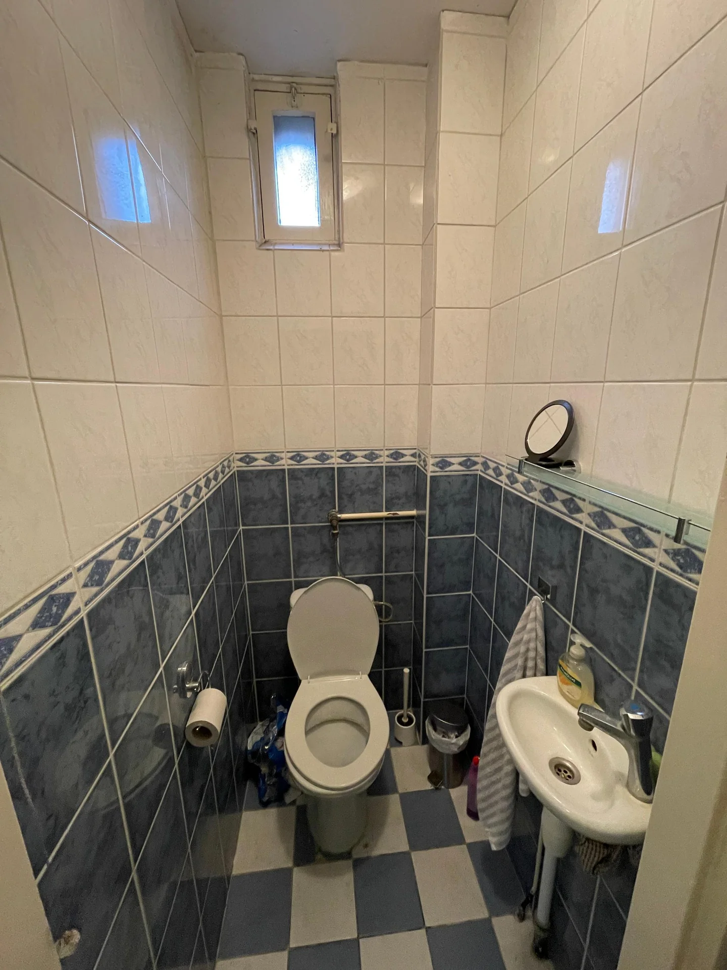 geblurde versie van de foto als achtergrond