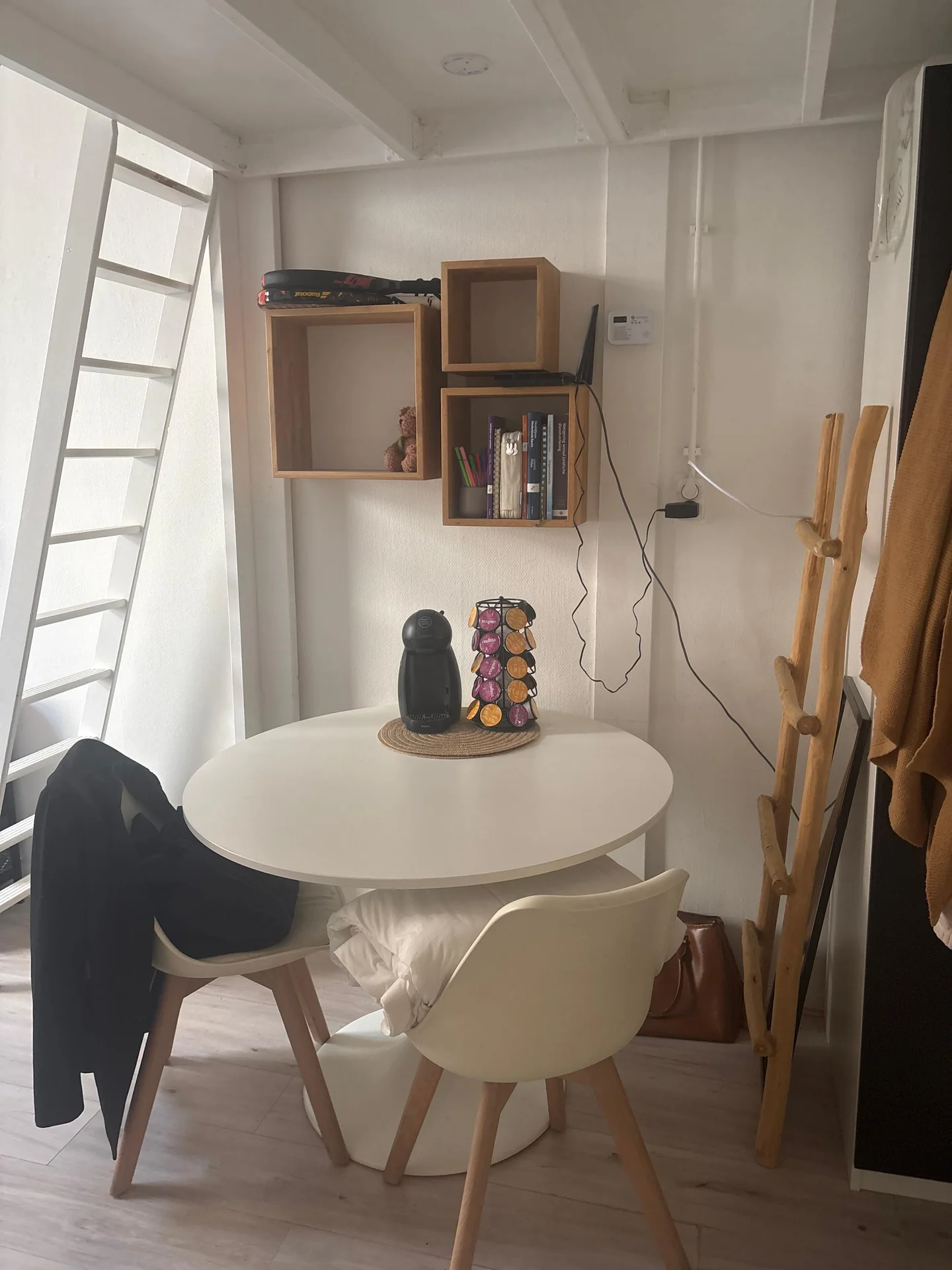 geblurde versie van de foto als achtergrond