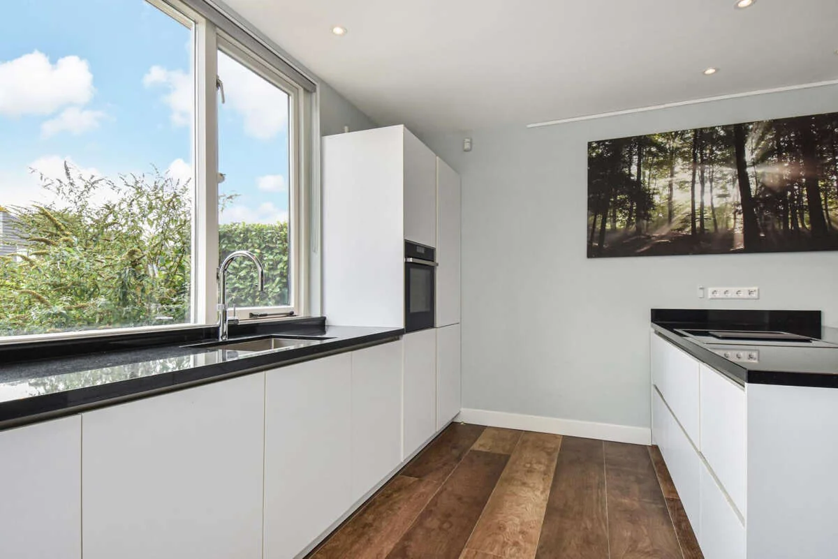 geblurde versie van de foto als achtergrond