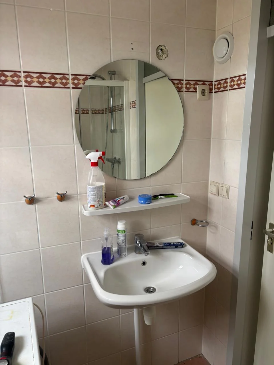 geblurde versie van de foto als achtergrond