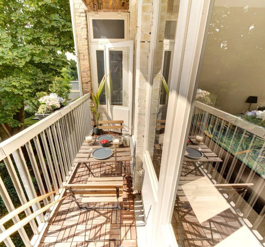 geblurde versie van de foto als achtergrond