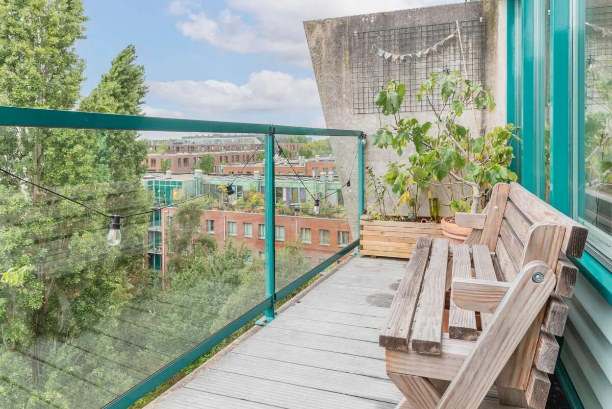 geblurde versie van de foto als achtergrond