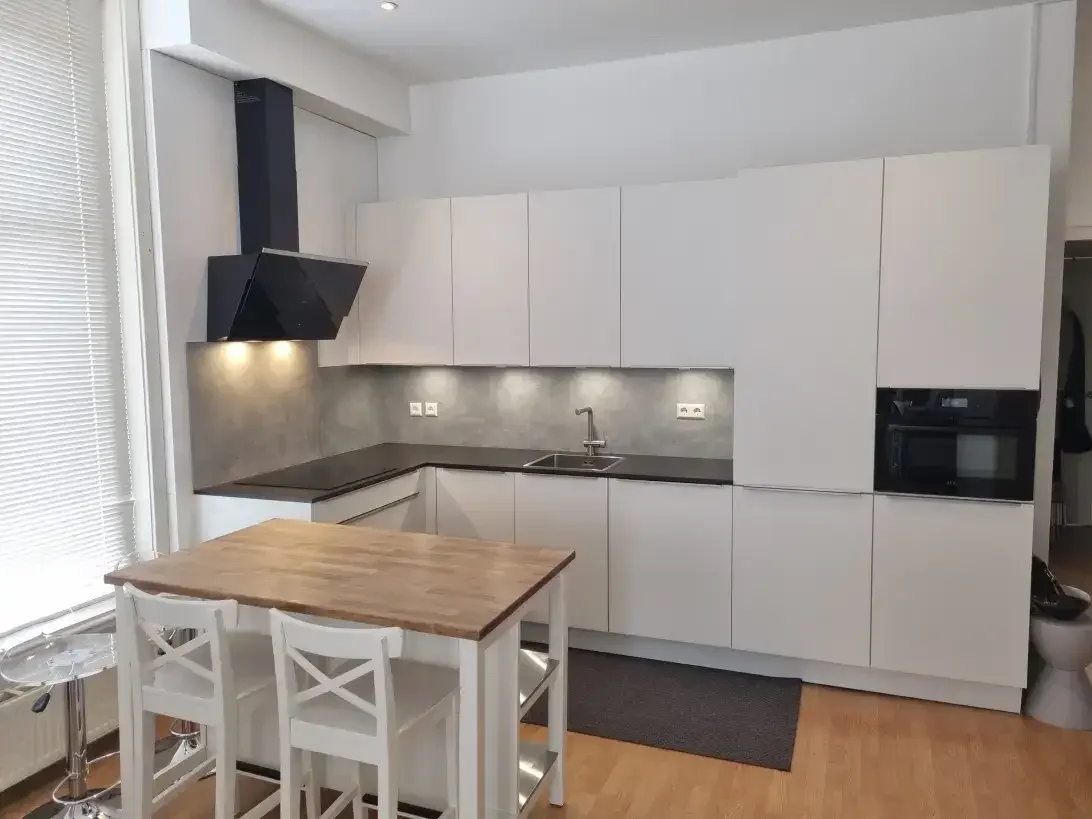 geblurde versie van de foto als achtergrond