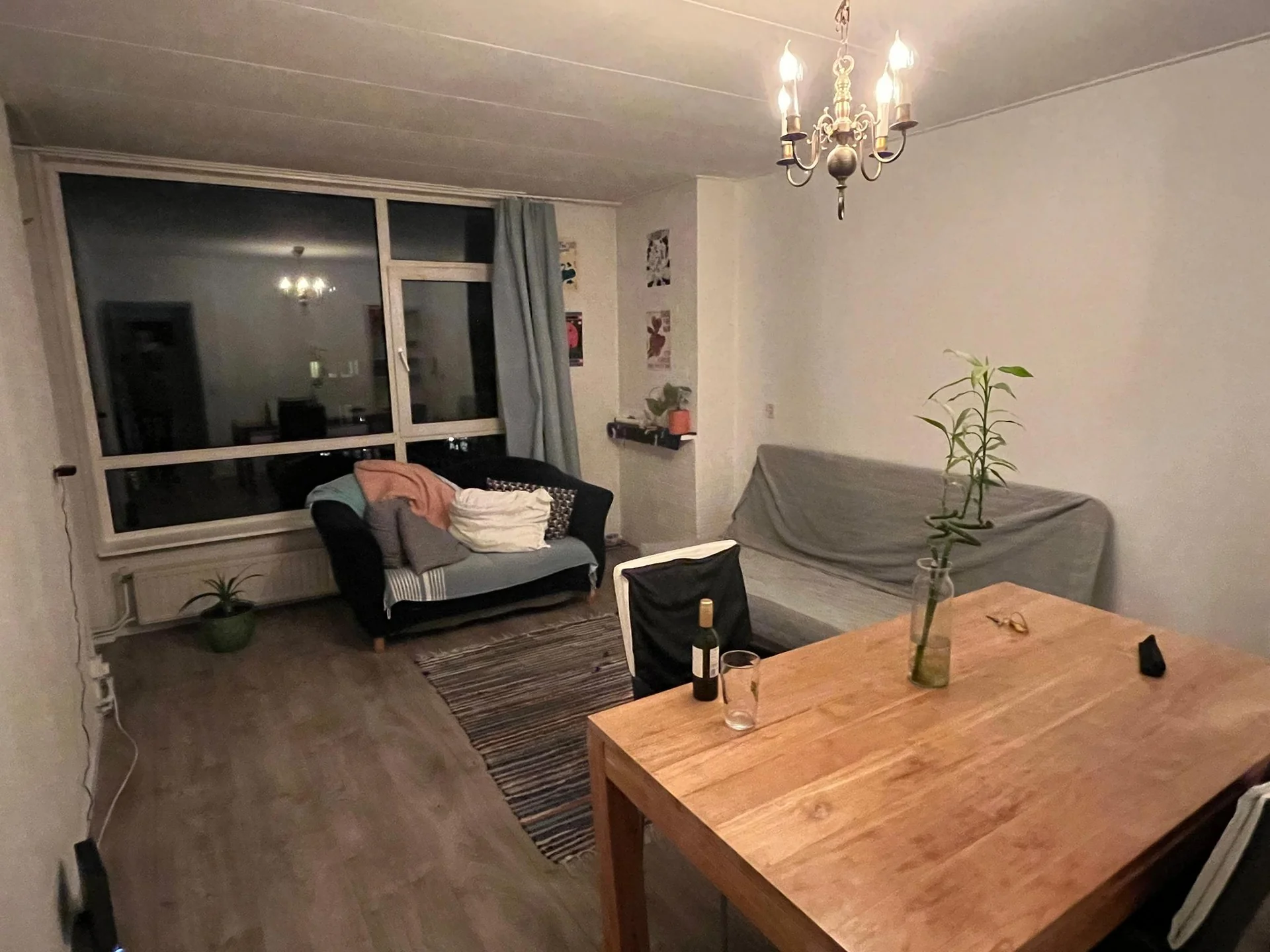 geblurde versie van de foto als achtergrond