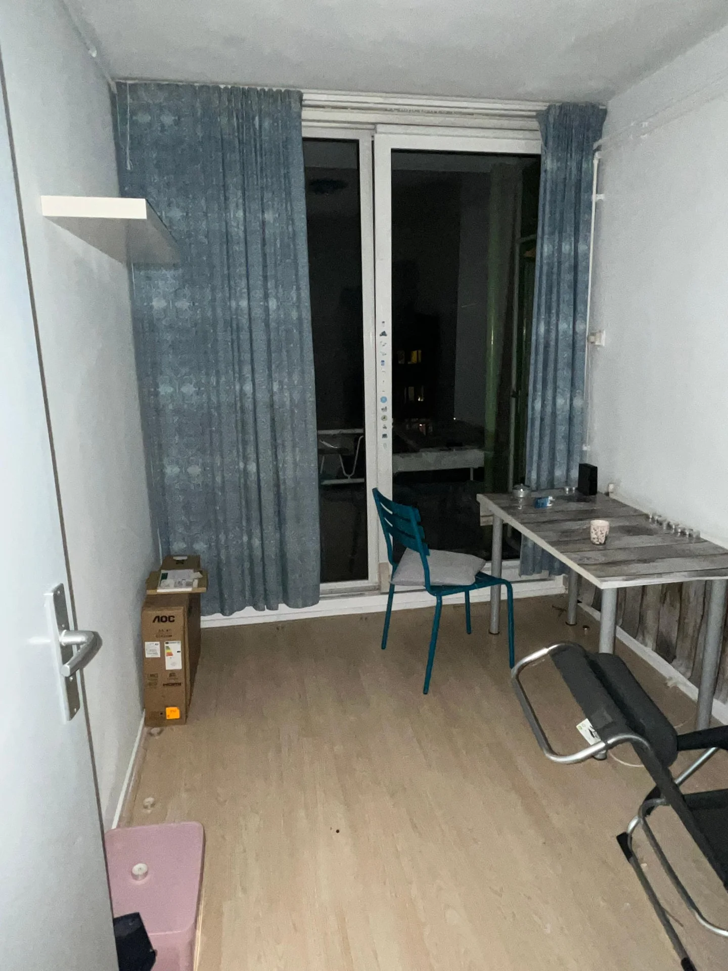 geblurde versie van de foto als achtergrond