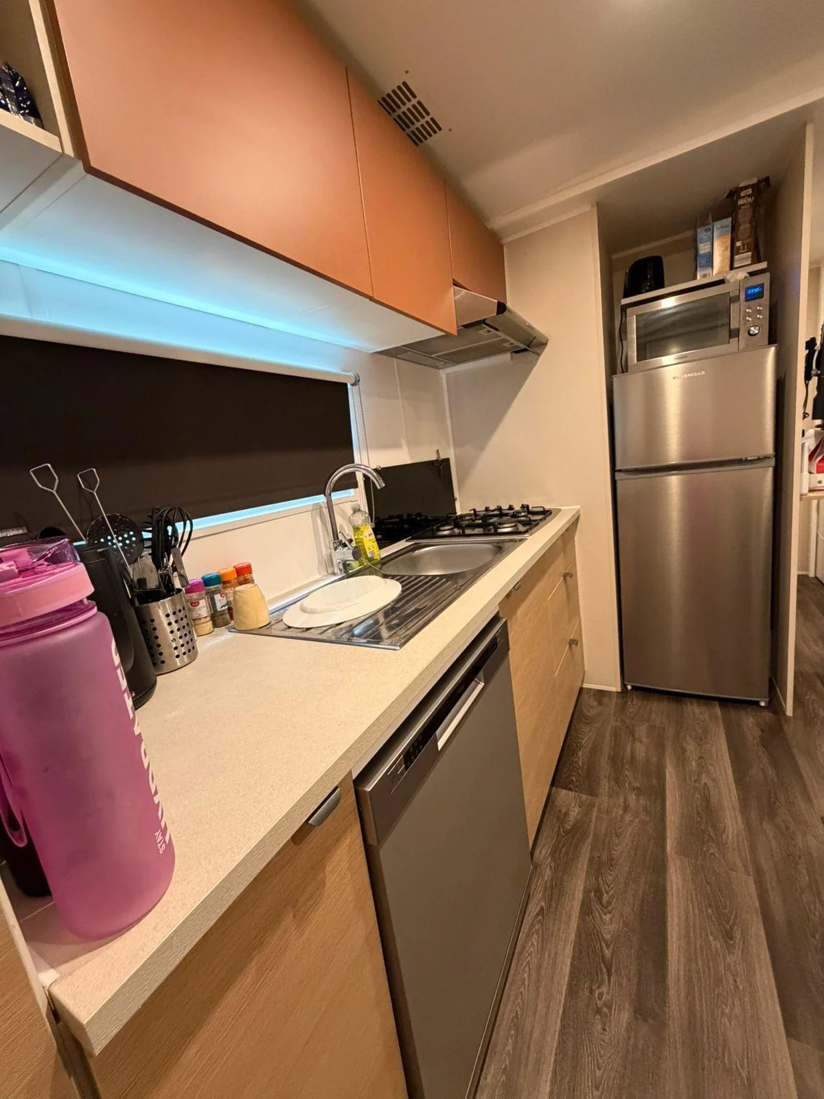 geblurde versie van de foto als achtergrond