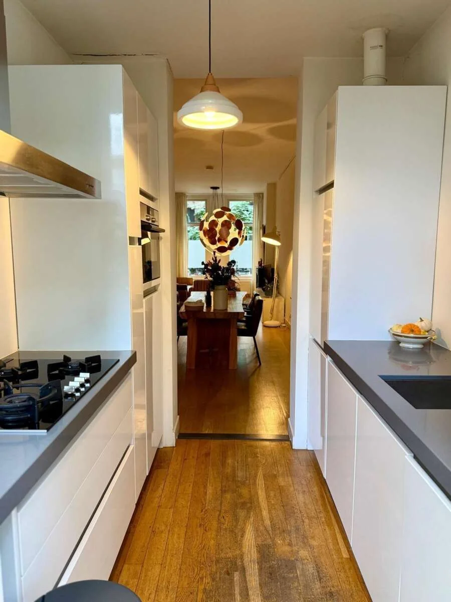 geblurde versie van de foto als achtergrond