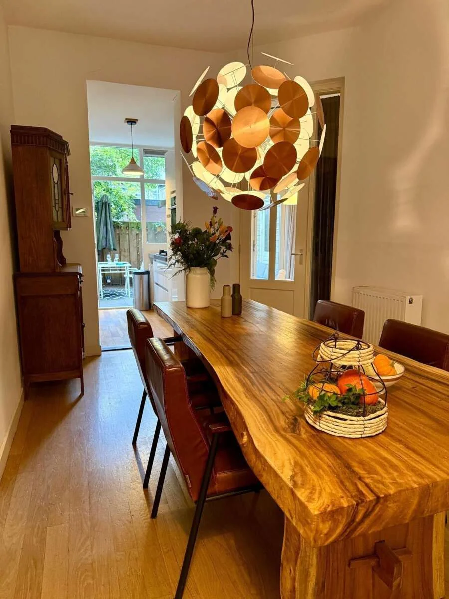 geblurde versie van de foto als achtergrond