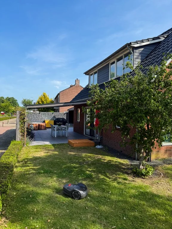 geblurde versie van de foto als achtergrond