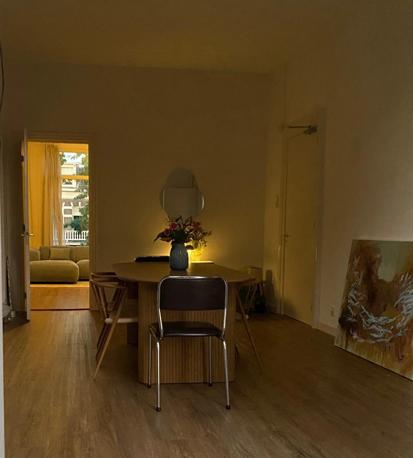 geblurde versie van de foto als achtergrond