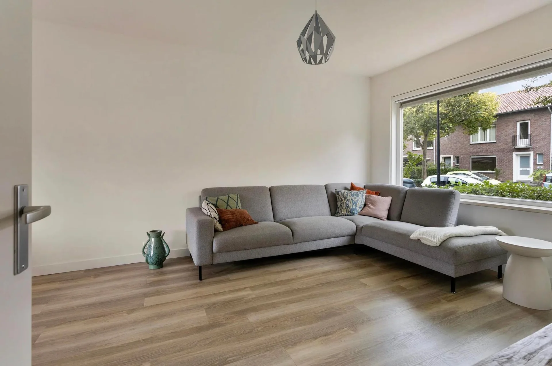 geblurde versie van de foto als achtergrond