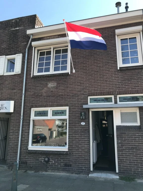 geblurde versie van de foto als achtergrond
