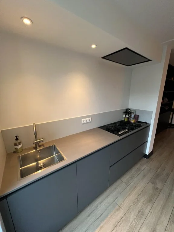 geblurde versie van de foto als achtergrond