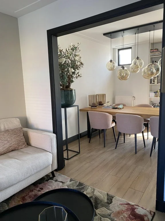 geblurde versie van de foto als achtergrond