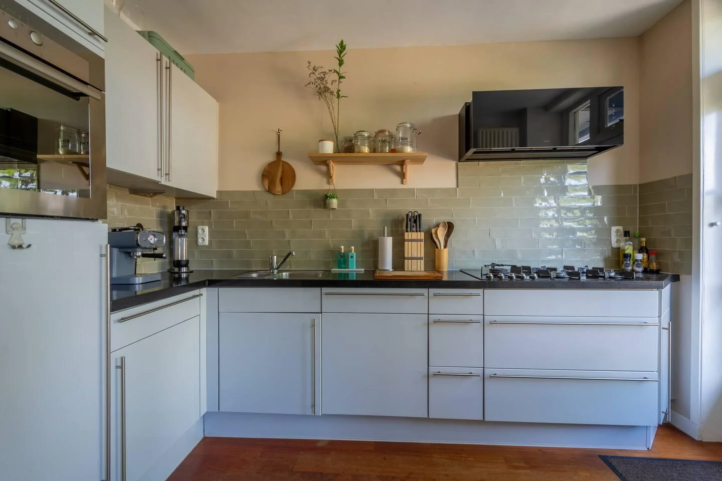 geblurde versie van de foto als achtergrond