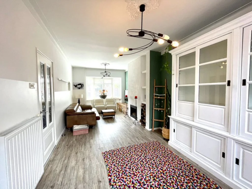 geblurde versie van de foto als achtergrond