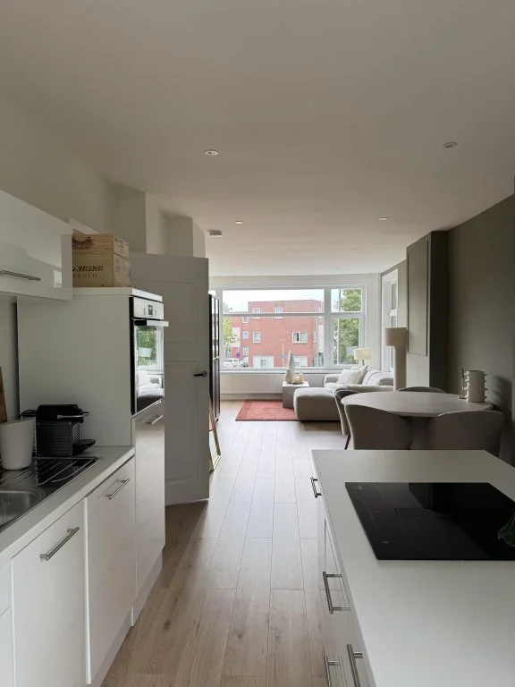 geblurde versie van de foto als achtergrond