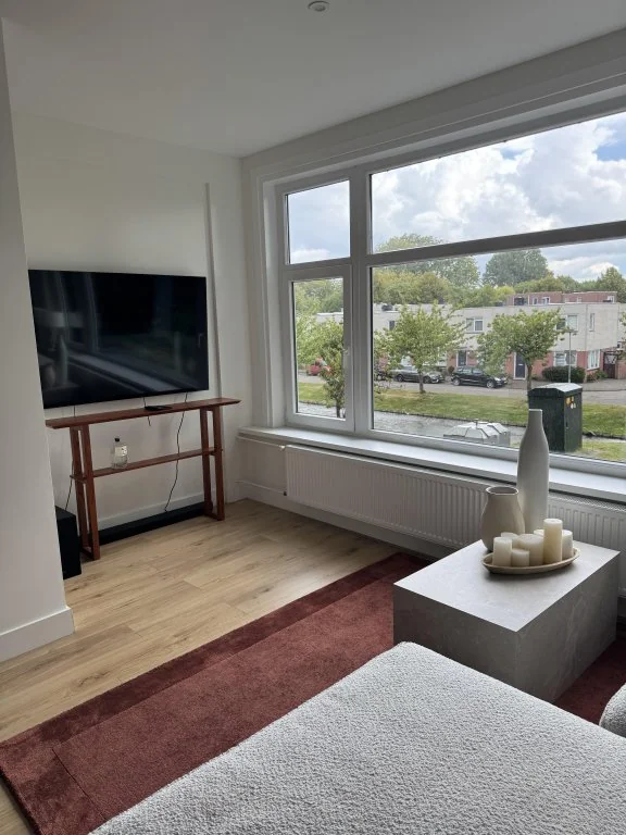 geblurde versie van de foto als achtergrond