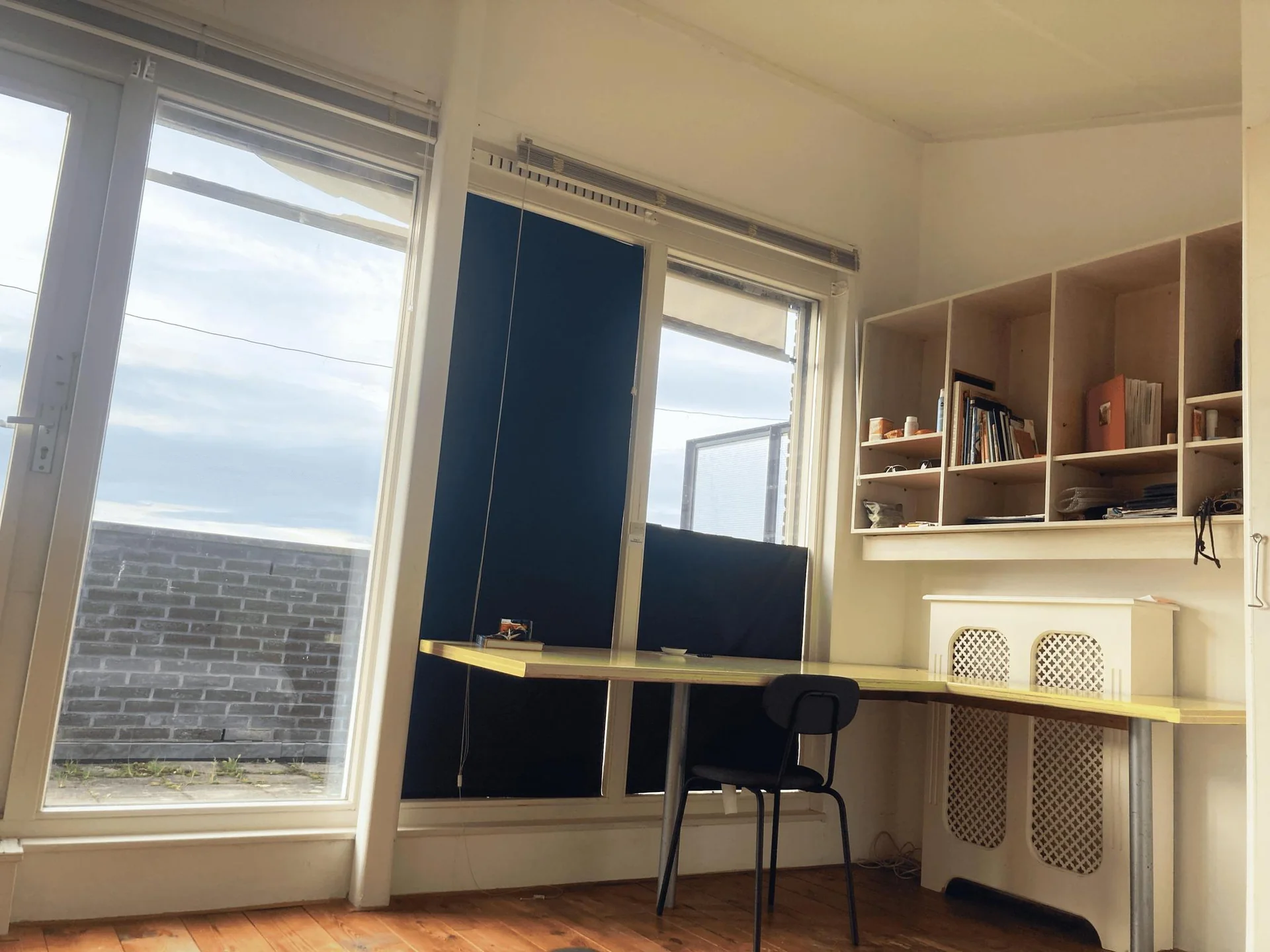 geblurde versie van de foto als achtergrond