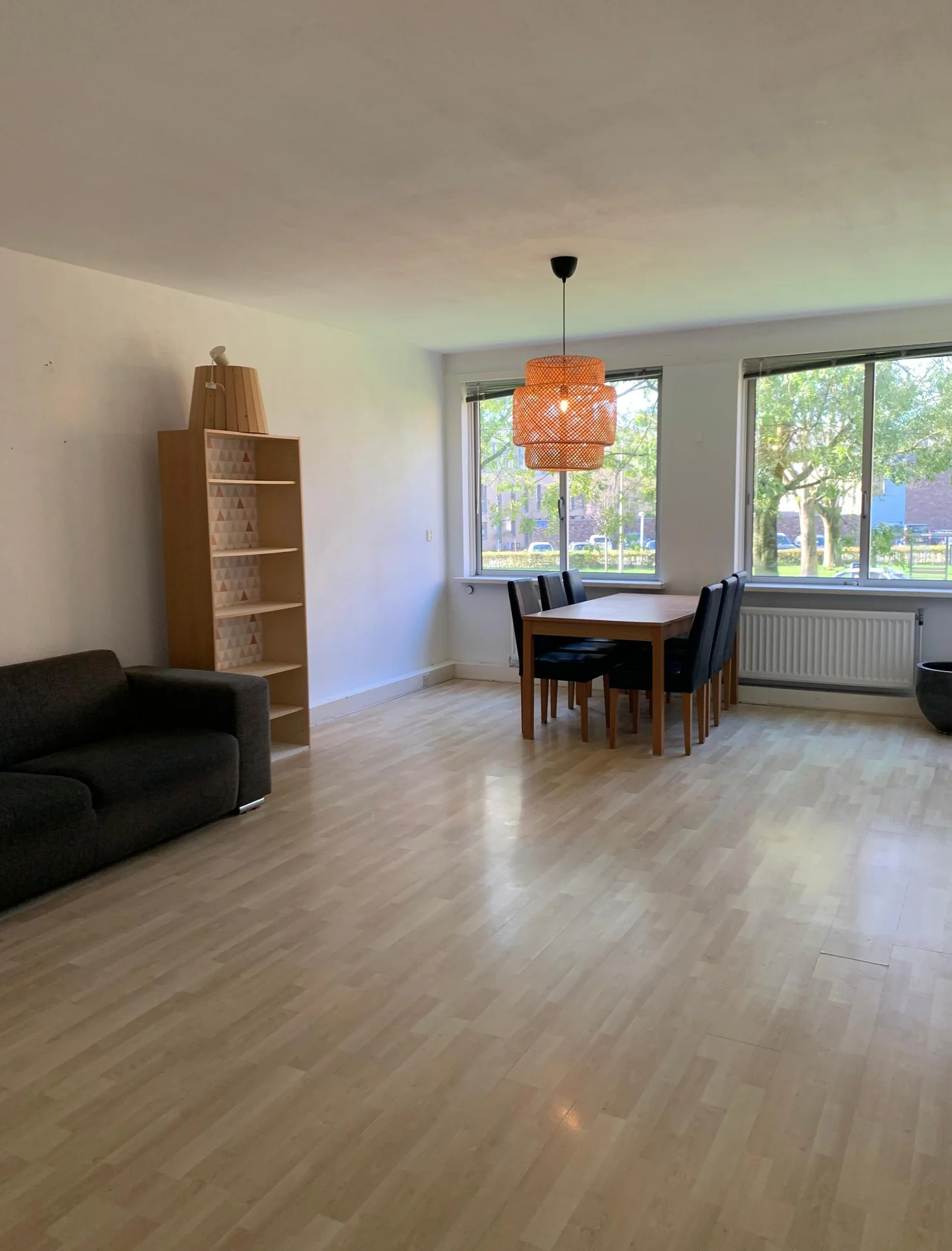 geblurde versie van de foto als achtergrond