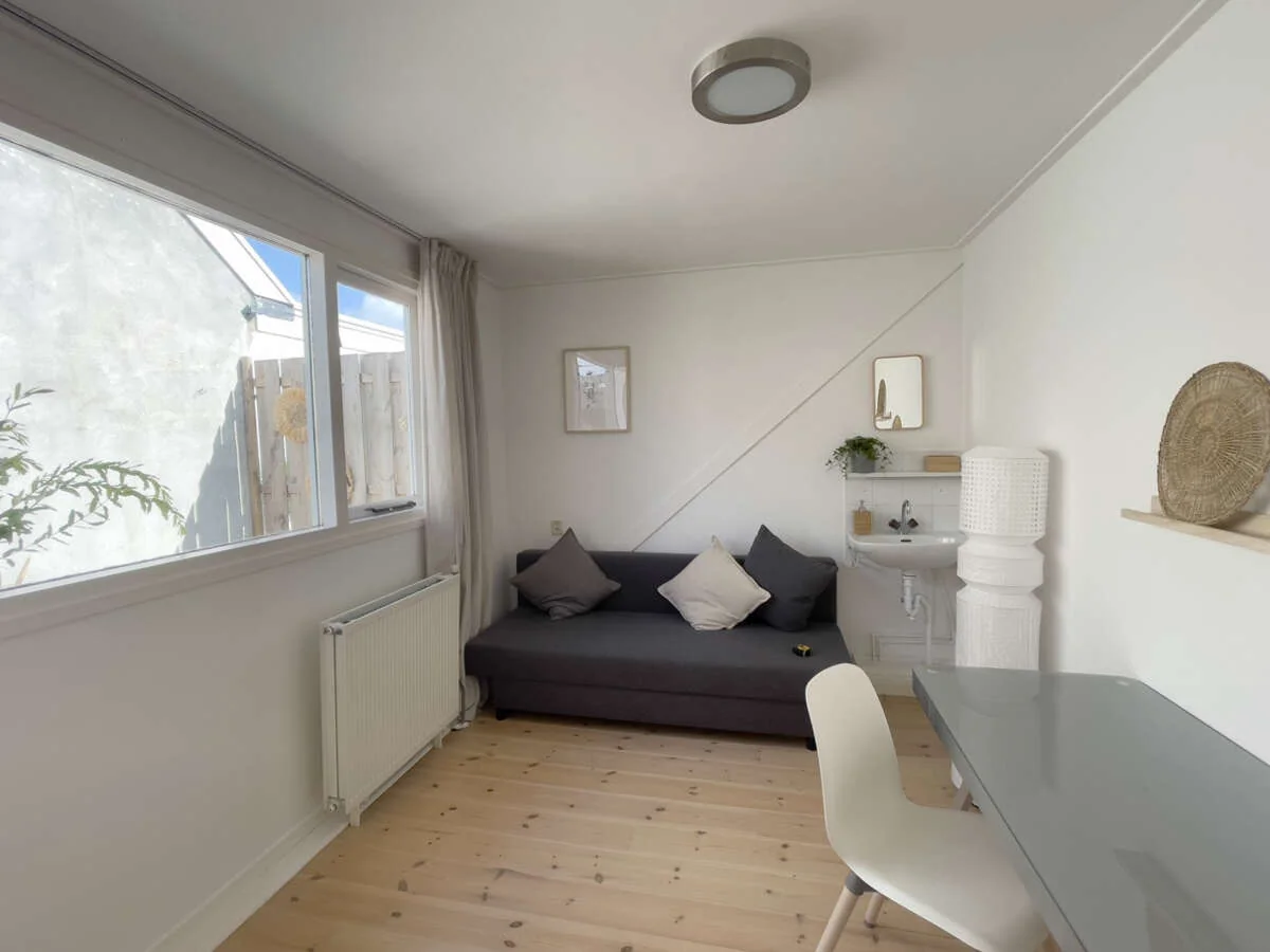 geblurde versie van de foto als achtergrond