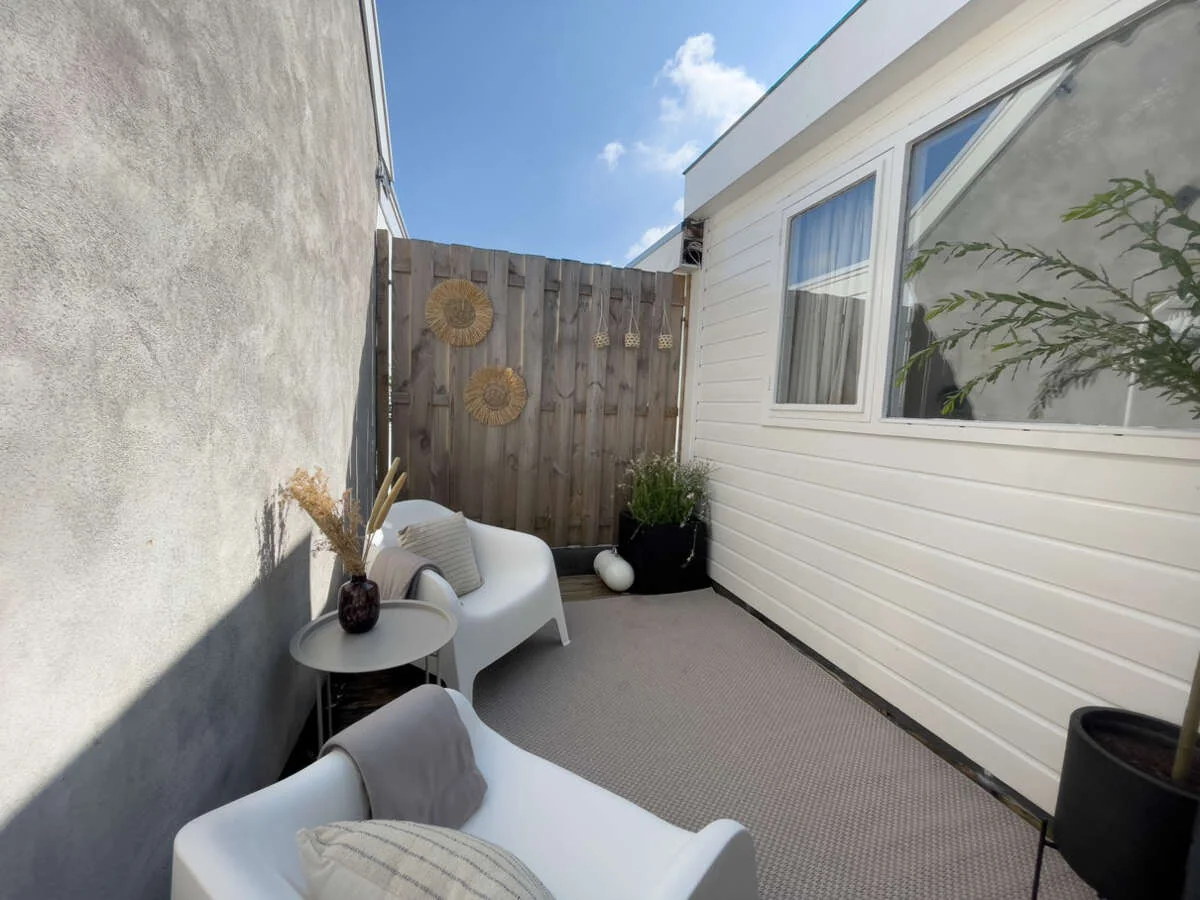 geblurde versie van de foto als achtergrond